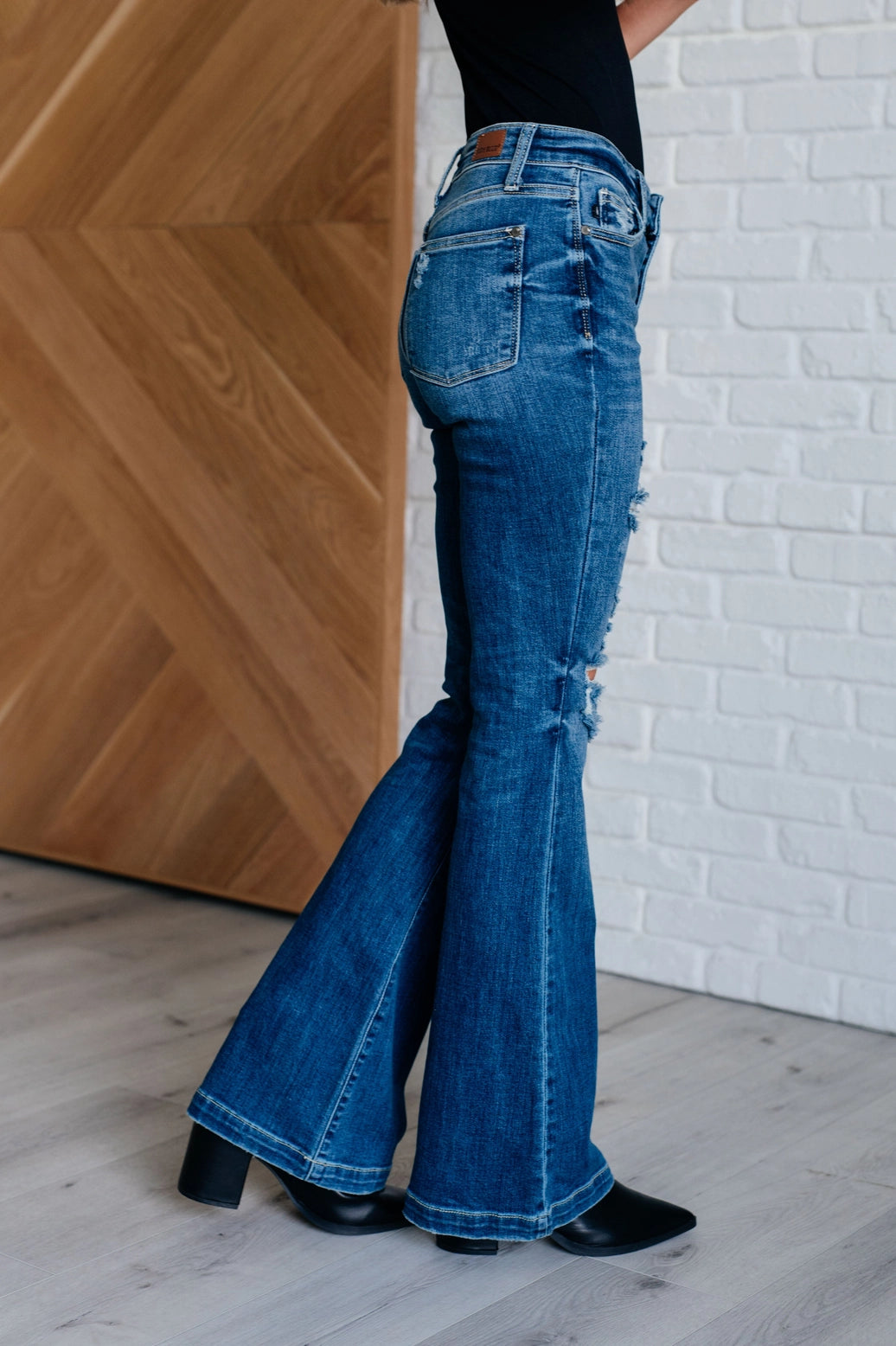 Judy Blue Eliza Flare Jeans